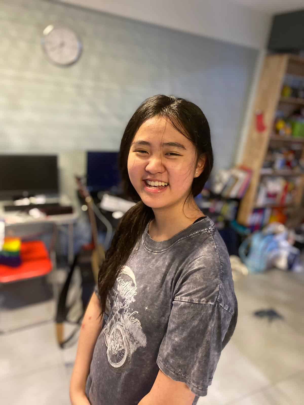 Forced to wrong size: 253x337, natural is 1200x1600!